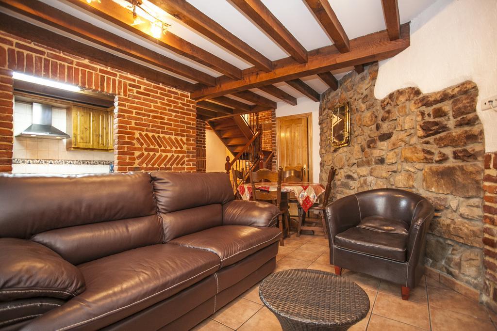 El Cabanon De Pimiango Pensionat Værelse billede