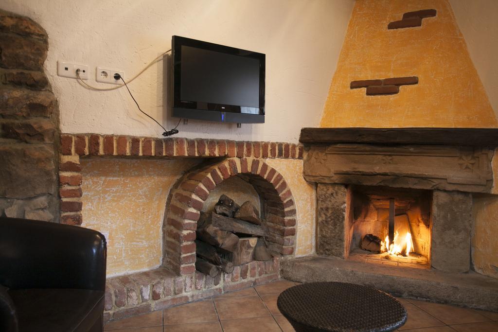 El Cabanon De Pimiango Pensionat Værelse billede