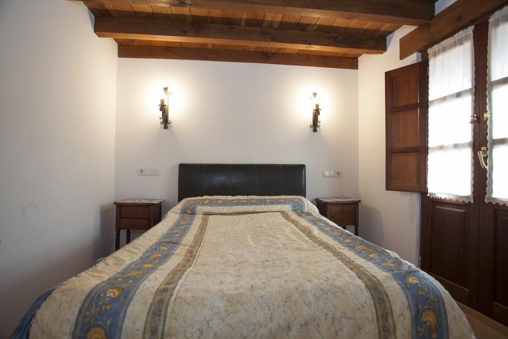 El Cabanon De Pimiango Pensionat Værelse billede