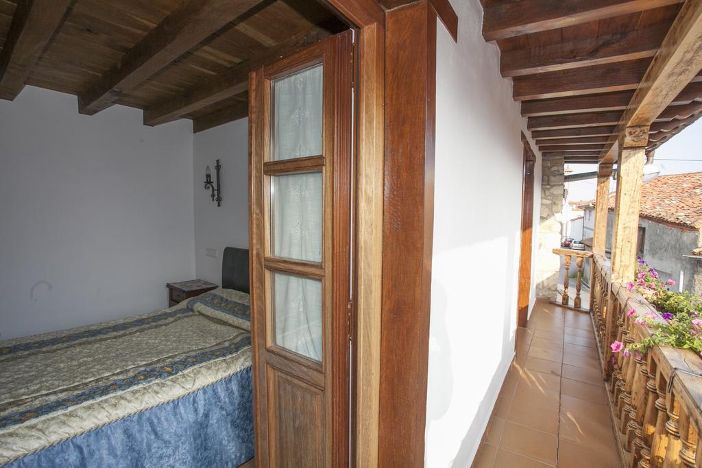 El Cabanon De Pimiango Pensionat Værelse billede