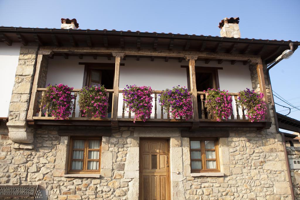 El Cabanon De Pimiango Pensionat Værelse billede